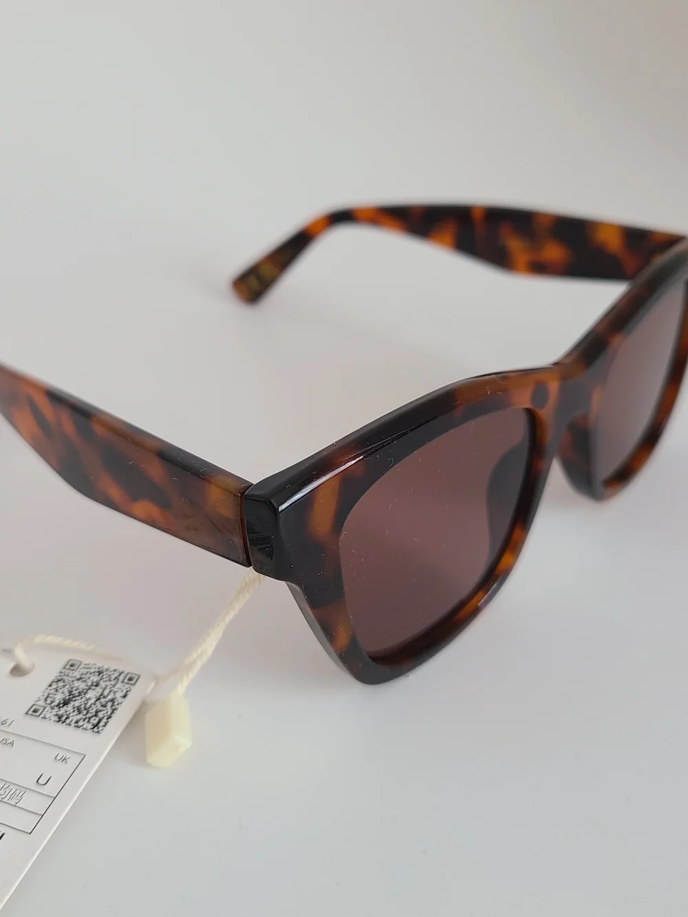 Mango chic tortoiseshell